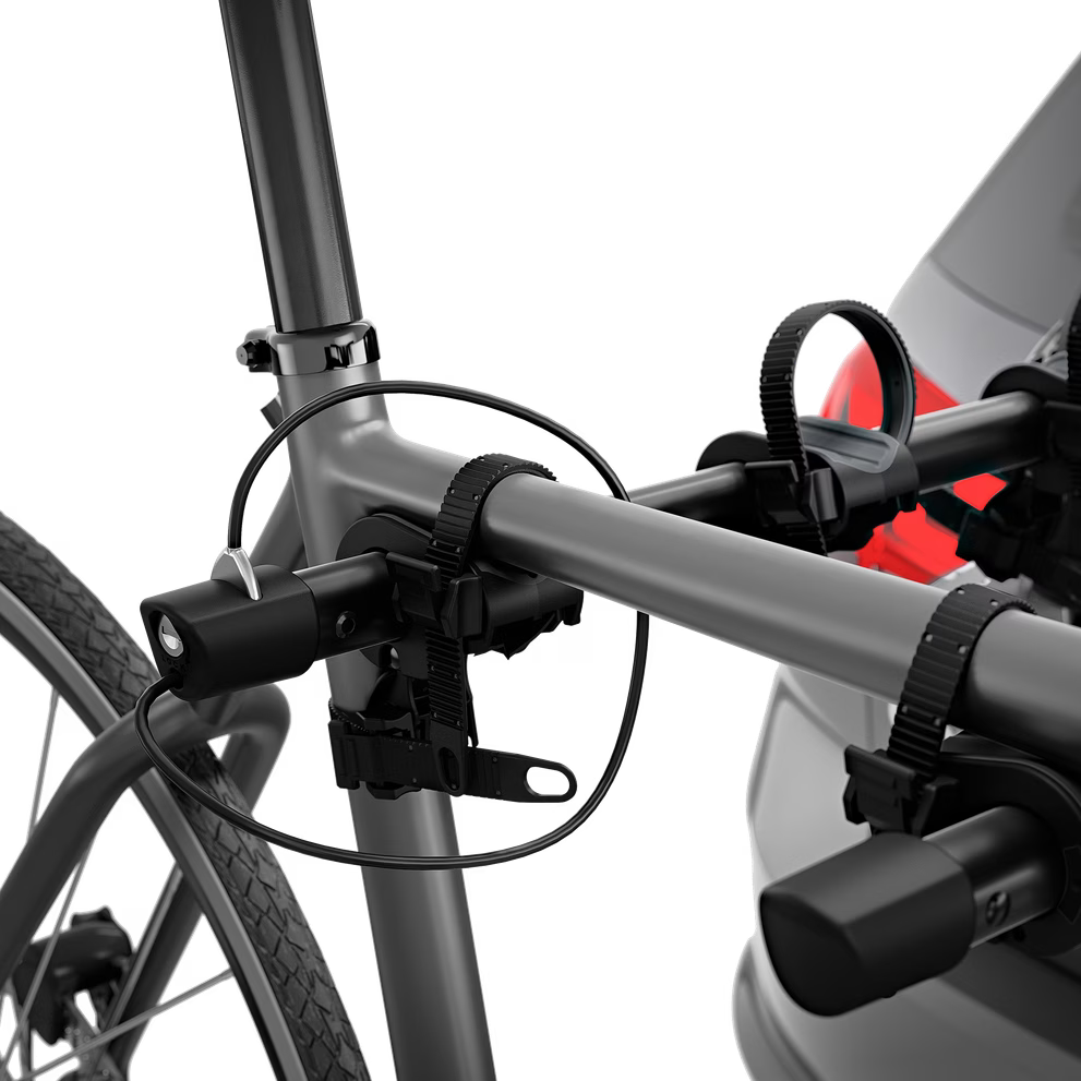 Thule Gateway Pro 3 Trunk Rack: 3-Bike