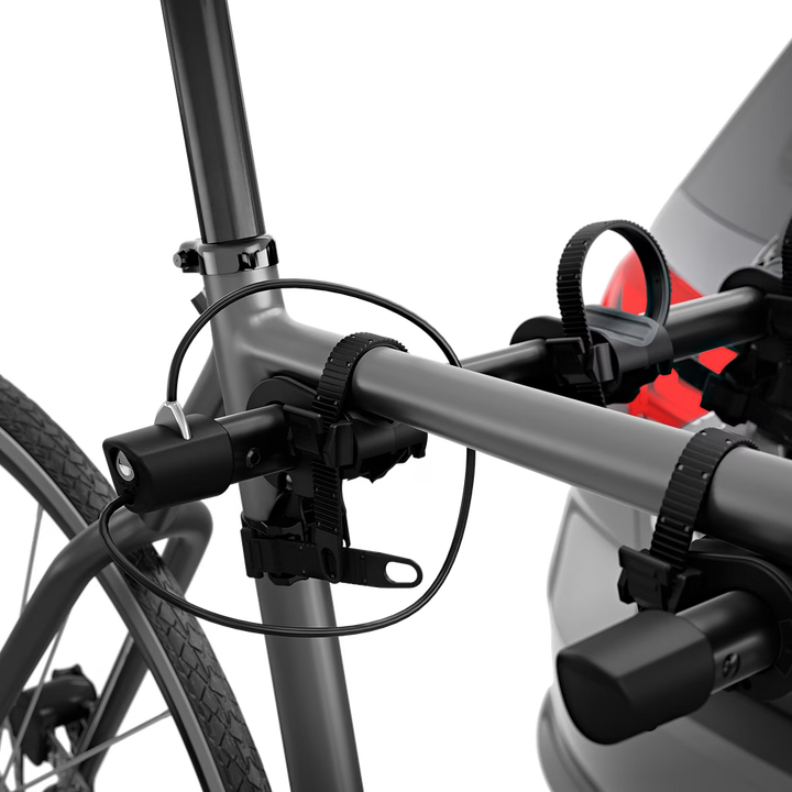 Thule Gateway Pro 3 Trunk Rack: 3-Bike