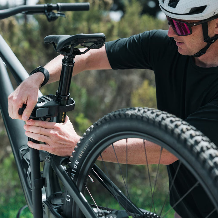 Thule OutPace Hitch Rack - 2 bike