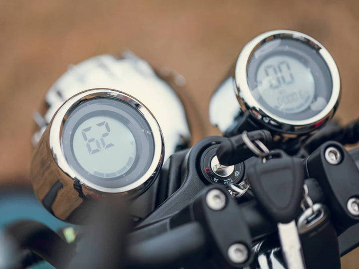 Eahora|M1P Plus 3000W, 60V 30Ah, 45+Mile Range E Chopper Motorcycle