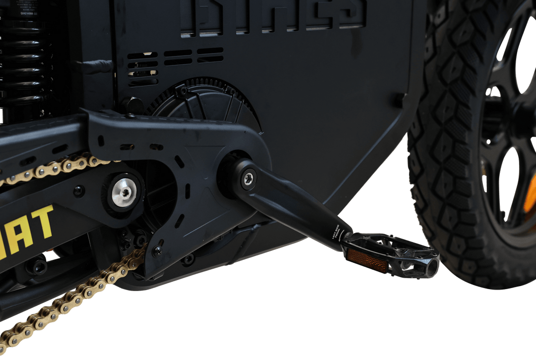 Goat Power King Goat V3 Electric Bike 8500W 70MPH Moped Style Ebike Moped-Style Electric Bikes All Black - Pedals 37
