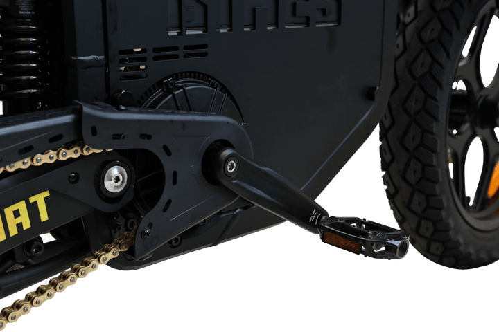 Goat Power King Goat V3 Electric Bike 8500W 70MPH Moped Style Ebike Moped-Style Electric Bikes All Black - Pedals 37