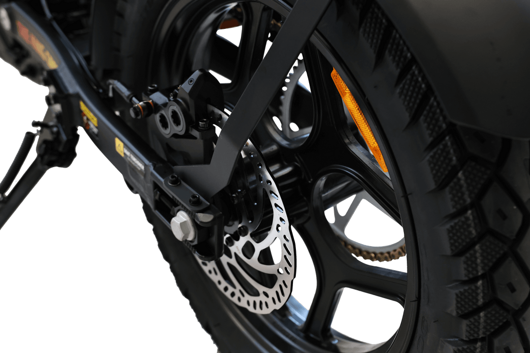 Goat Power King Goat V3 Electric Bike 8500W 70MPH Moped Style Ebike Moped-Style Electric Bikes All Black - Pedals 31