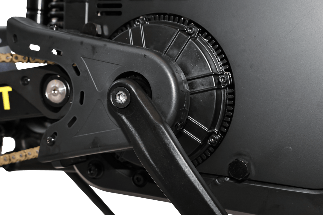 Goat Power King Goat V3 Electric Bike 8500W 70MPH Moped Style Ebike Moped-Style Electric Bikes All Black - Pedals 18