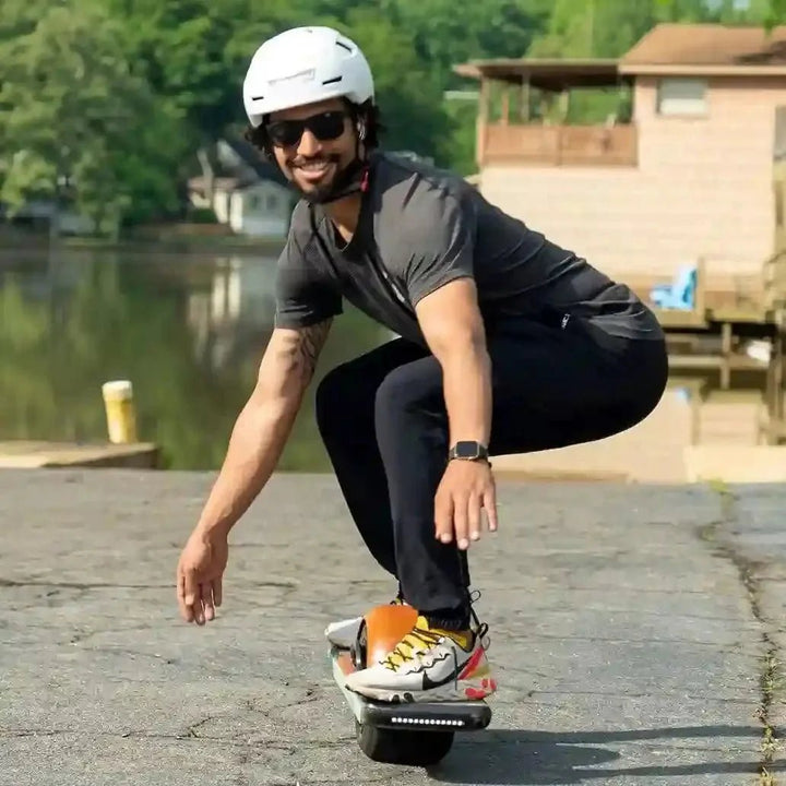 Lightning E-Bike Helmet with 10 Vents L 8