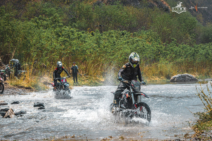 MotoTec Venom 72V 12000W Electric Dirt Bike 77MPH 60Ah CATL 4-Speed Manual Dirt Electric Bikes Black 15